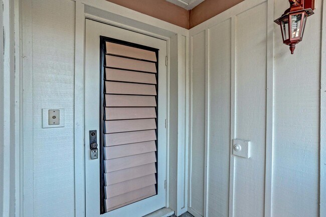 Building Photo - 338 Brackenwood Cir