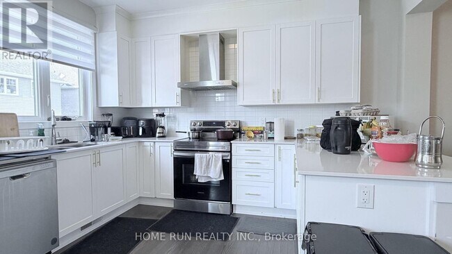 Building Photo - 630 Expansion Rd