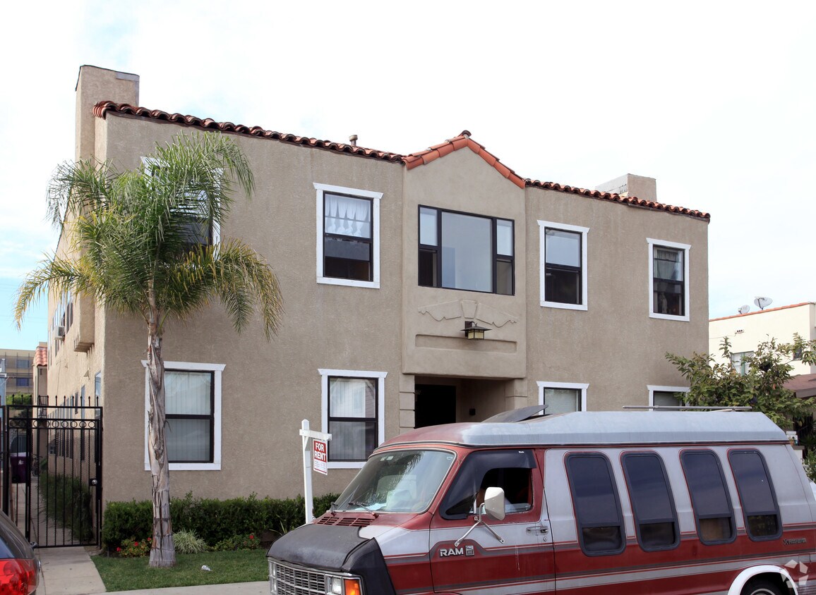 Building Photo - 1035-1039 Lime Ave