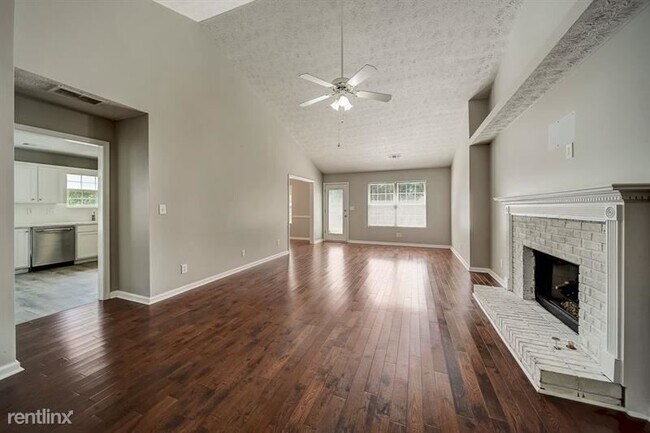 Building Photo - 4 br, 3 bath House - 620 CHANDON Way