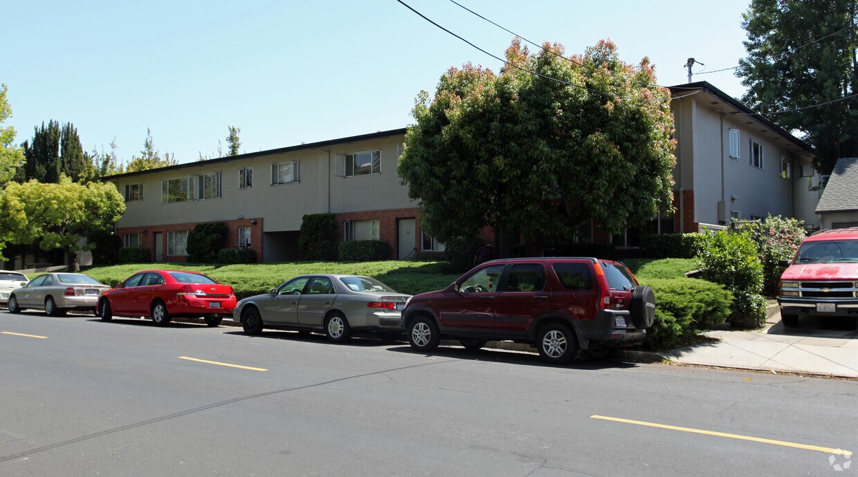 786 Elm St, San Carlos, CA 94070 Apartments in San Carlos, CA