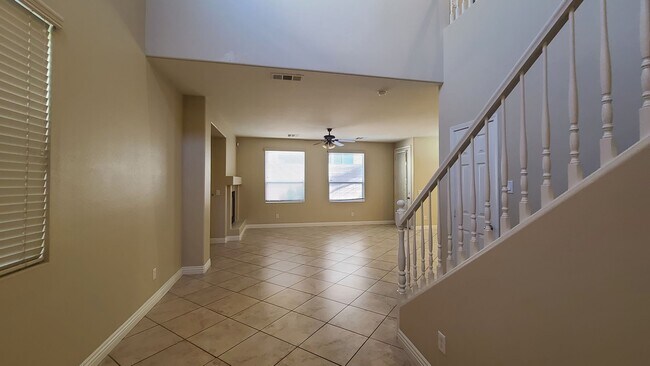 Foto del edificio - 2 Story home in Southwest Las Vegas