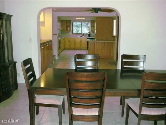 Building Photo - 2625 Nassau Ln