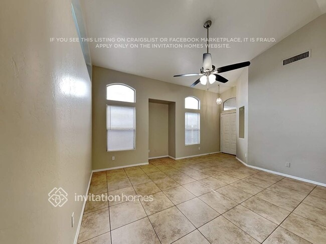 Foto del edificio - 1902 N 106th Ln