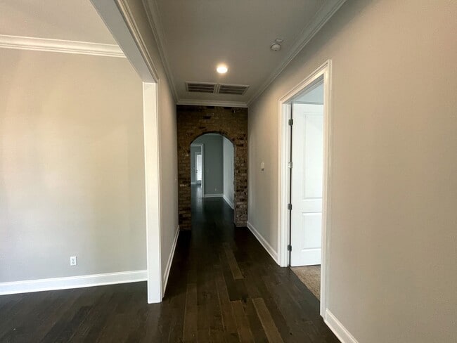 Building Photo - 137 Lombard St