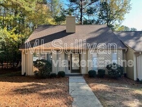 Building Photo - 118 Woodbridge Ln