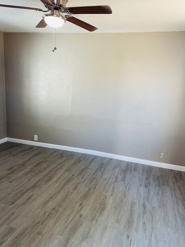 Foto del edificio - 3730 Ivy St