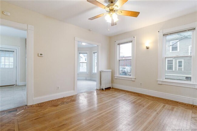 Building Photo - 109 Atwater St