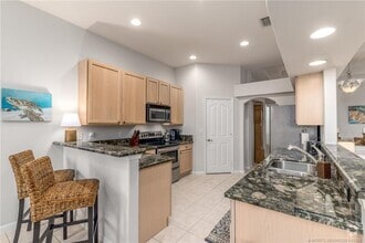 Building Photo - 4420 NW Royal Oak Dr