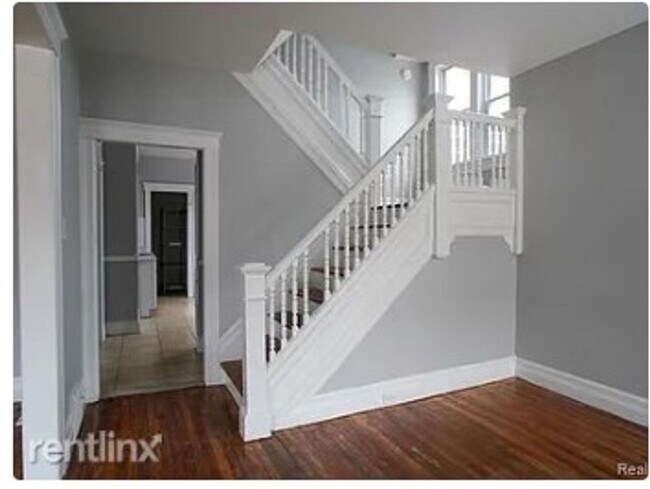 Foto del edificio - 2472 Concord Ave