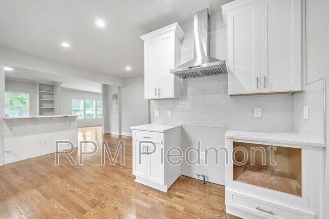 Foto del edificio - 751 Cascade Pl SW
