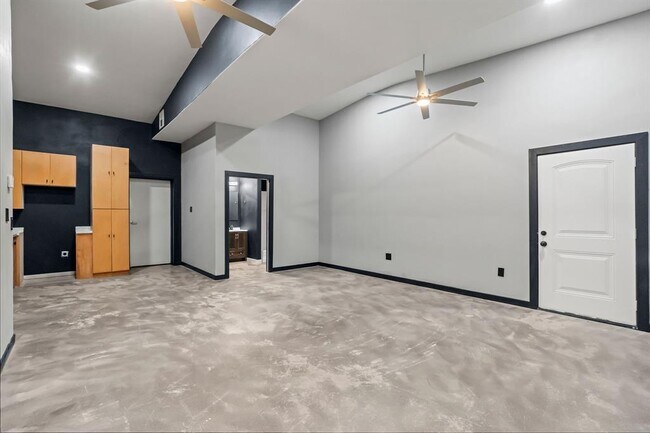 Foto del edificio - 5007 Cartwright Rd