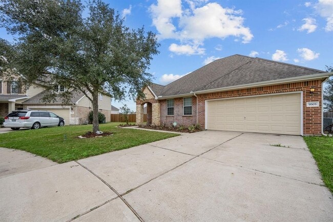 Building Photo - 9303 Cavalier Ln