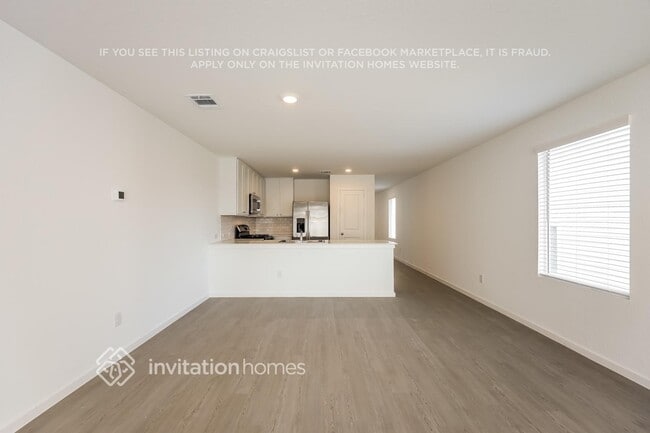 Building Photo - 1521 Pile Trl
