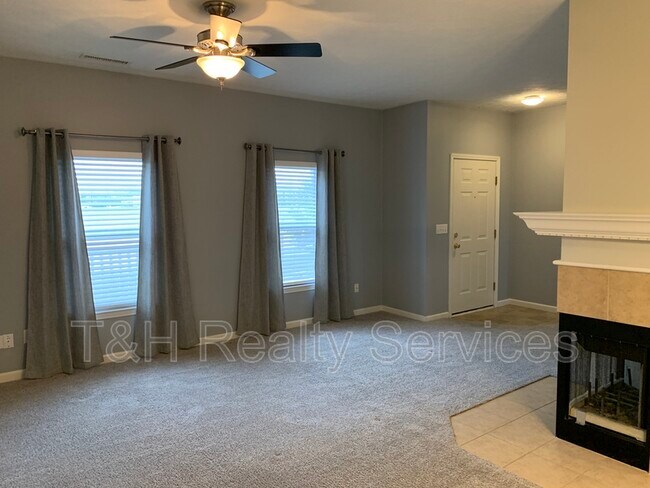 Foto del edificio - 13415 White Granite Dr