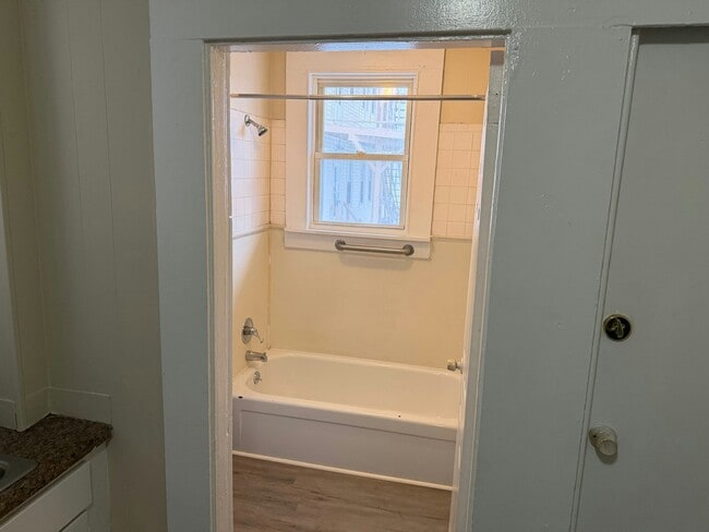 Foto del edificio - 141 Orange St