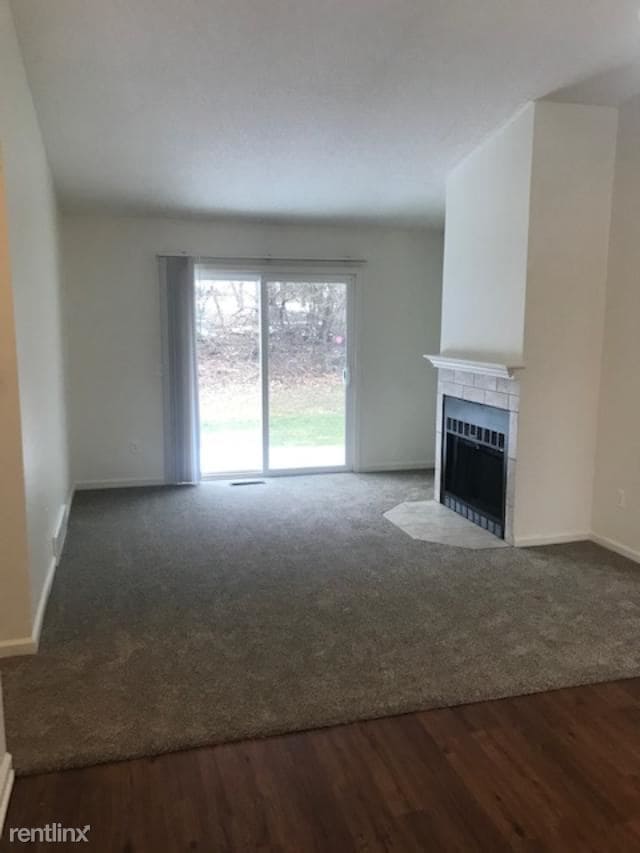 Building Photo - 3 br, 1.5 bath Duplex - 2603 Woodmeadow Dr SE