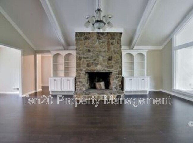Building Photo - 4720 Shenandoah Ct