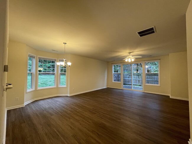 Building Photo - 2464 N Berkshire Rd