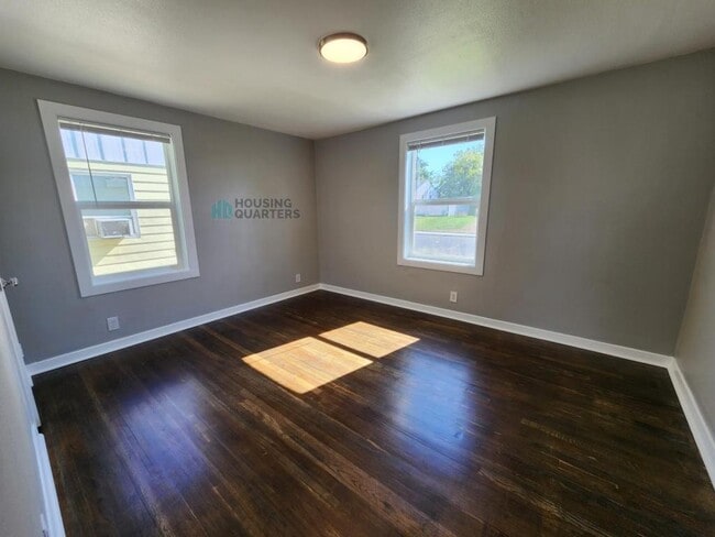 Foto del edificio - 2528 W Wabash Ave