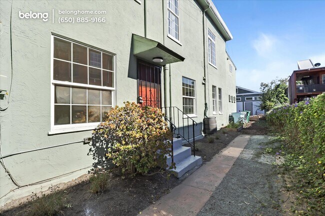 Building Photo - 1522 Harmon St