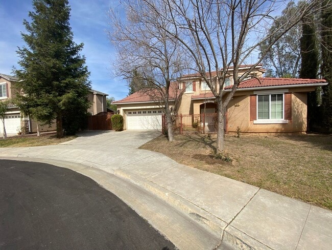 Building Photo - 5 br, 3 bath House - 2775 Jordan Ave