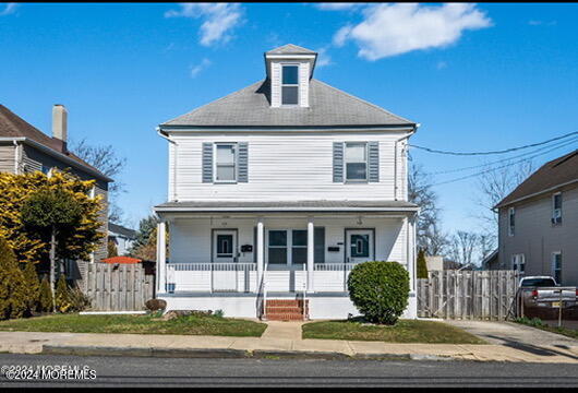 Primary Photo - 437 Willow Ave