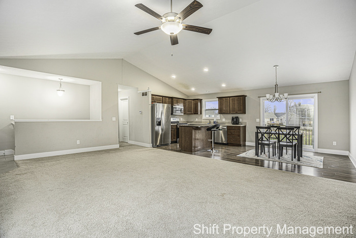 Primary Photo - 5872 Birdsong - Gorgeous Kentwood Home