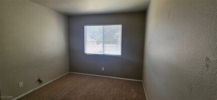 Building Photo - 1652 N Sand Canyon Dr