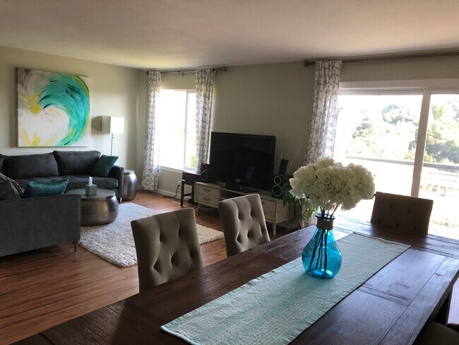 Foto del edificio - 25079 Oakridge Ct