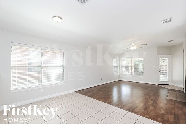 Foto del edificio - 1744 Ringtail Dr