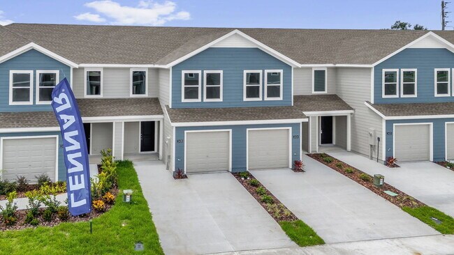Foto del edificio - 2428 Bevel Ln