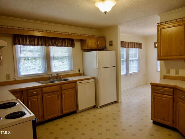 Foto del edificio - 979 Lamont Norwood Rd