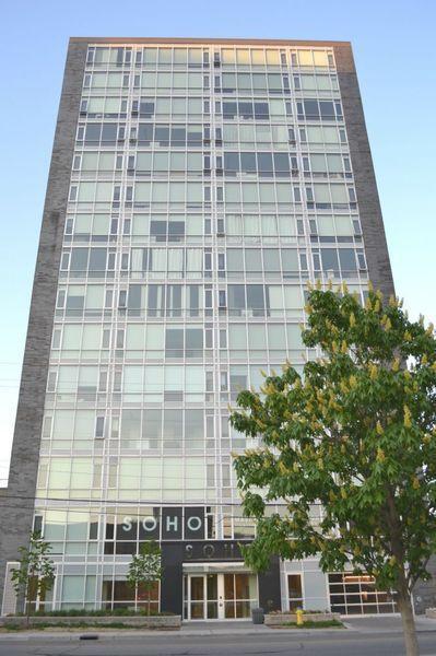 Extérieur du bâtiment - 201 Parkdale Av