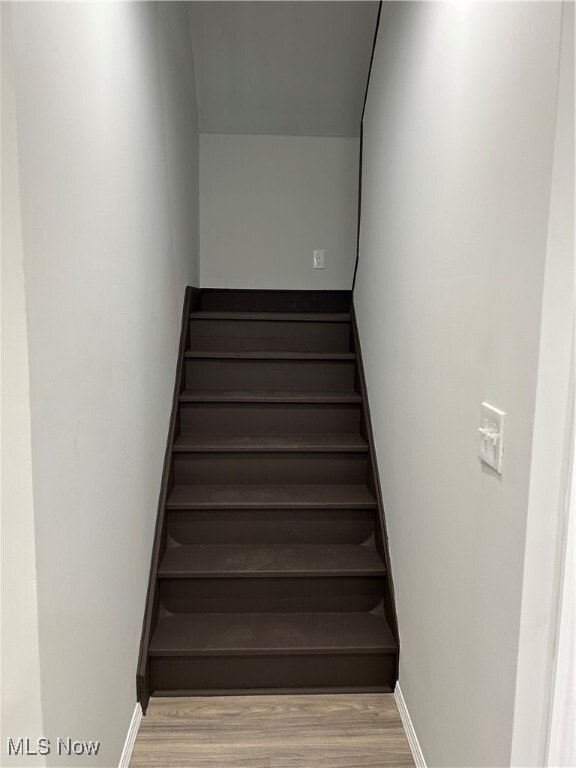 Building Photo - 15630 Holmes Ave