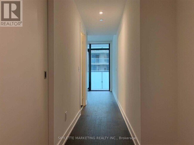 Photo du bâtiment - 25 Richmond St E