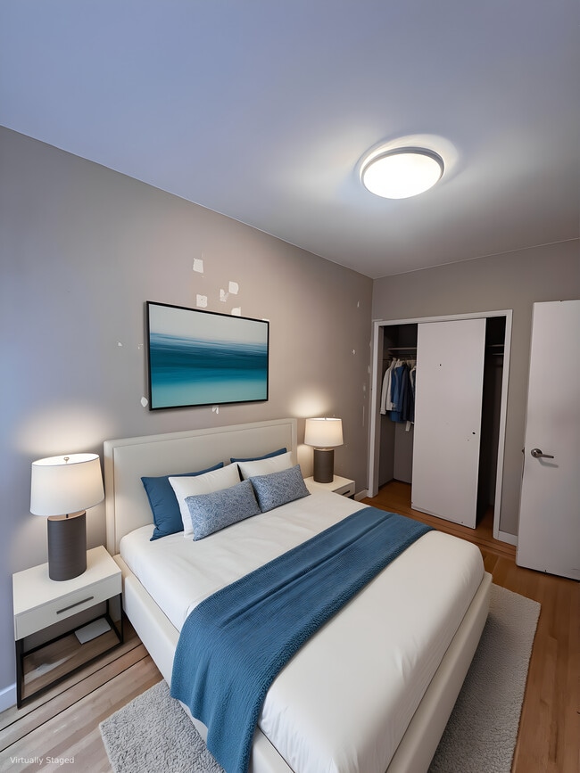 Building Photo - The Everest