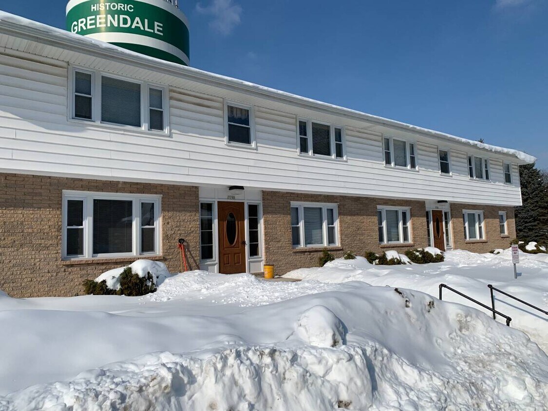 7180 Euston St Unit 4, Greendale, WI 53129 Apartments in Greendale