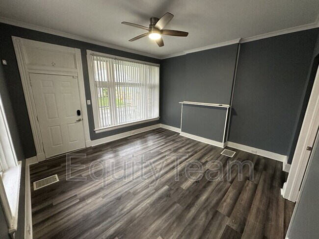 Photo - 3318 Graydon Ave Apartment