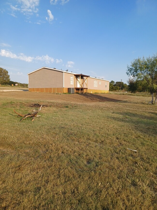 Building Photo - 6988 S Fm 148