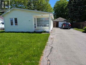 Building Photo - 157 Bessborough Dr