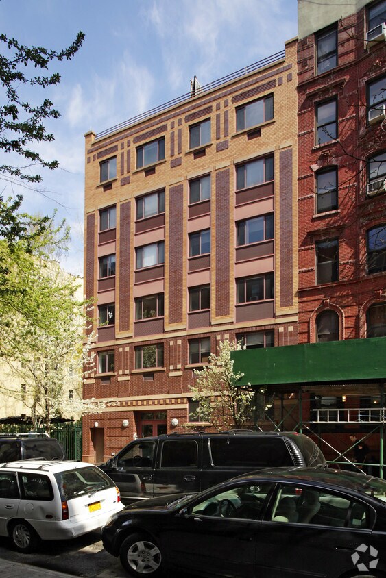 Foto principal - 217 E Seventh St