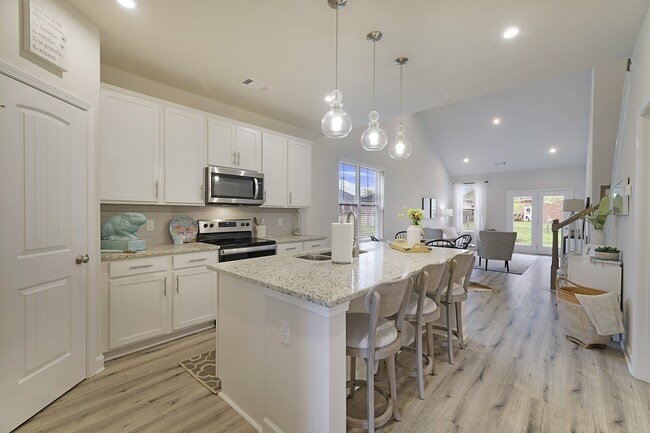 Building Photo - 546 Becks Pl