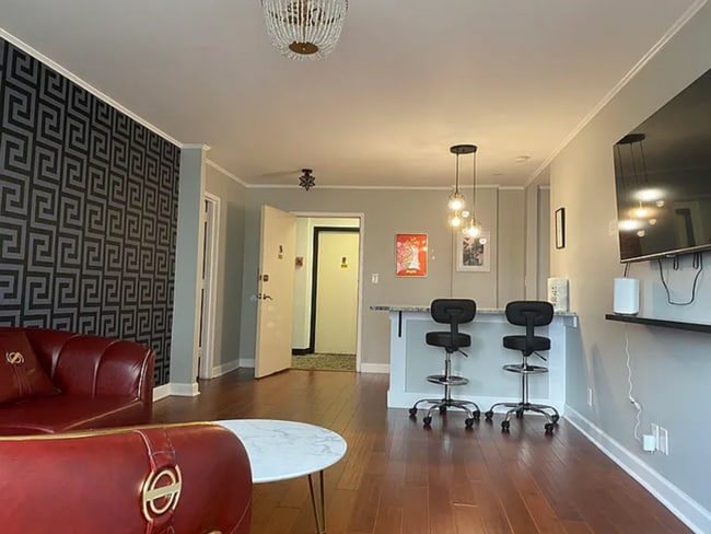 Building Photo - 215 Piedmont Ave NE