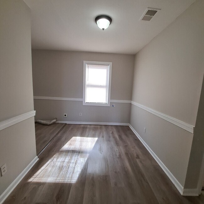 Foto del edificio - 2591 Callie Rd