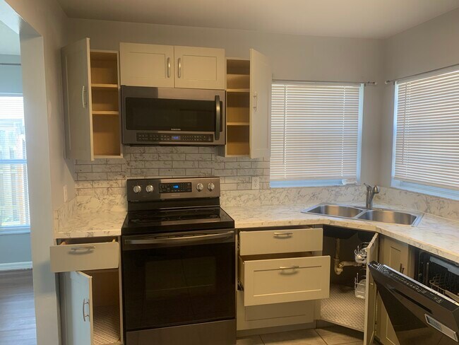 Building Photo - 8211 Natchez St