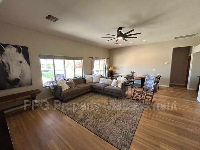 Foto del edificio - 29507 N 155th Ave.