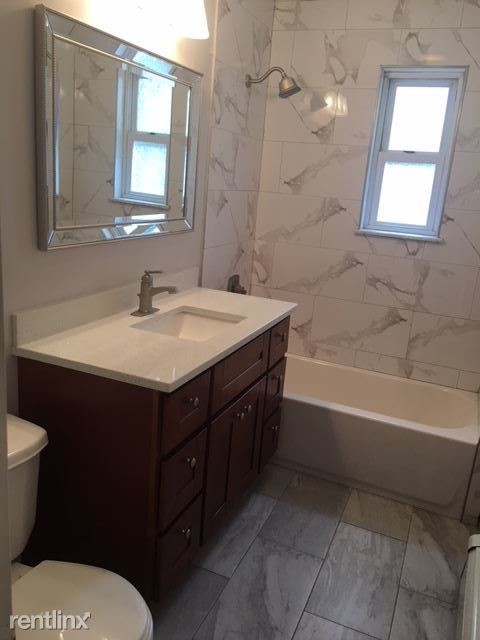 Foto del edificio - 4213 E Tremont Ave