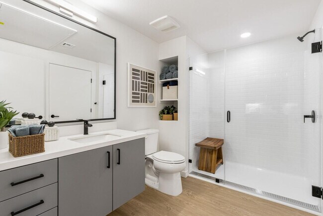 Building Photo - 777 W Middlefield Rd