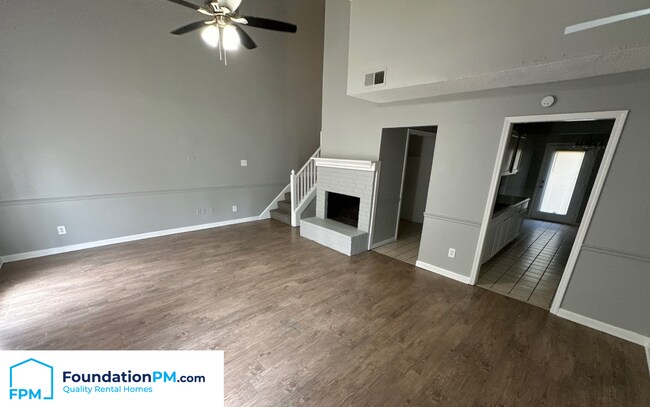 Building Photo - 5572 Crepe Myrtle Dr